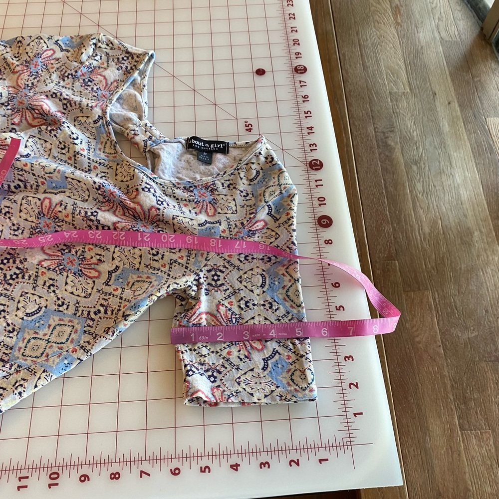 About A Girl Los Angeles size medium pastel colored paisley print bodycon - Picture 11 of 16
